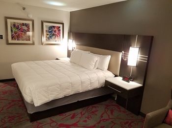 Radisson Airport
