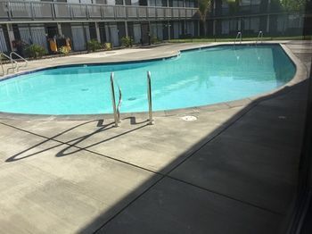 Radisson Airport 3* Oakland
