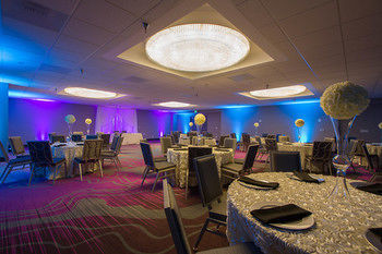 Hotel Radisson Airport 3*