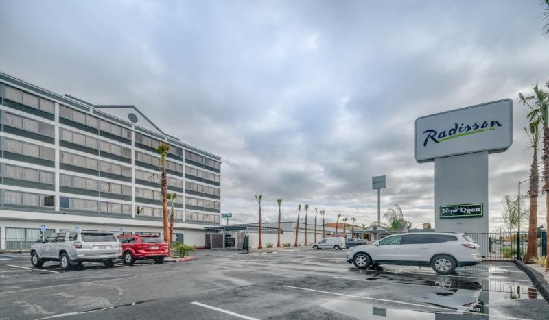 Radisson Airport 3* Oakland