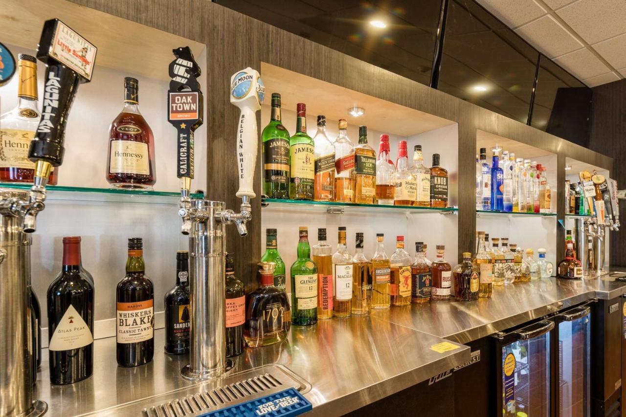Radisson Airport Hotel 3*