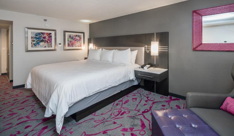 Radisson Airport 3* Oakland